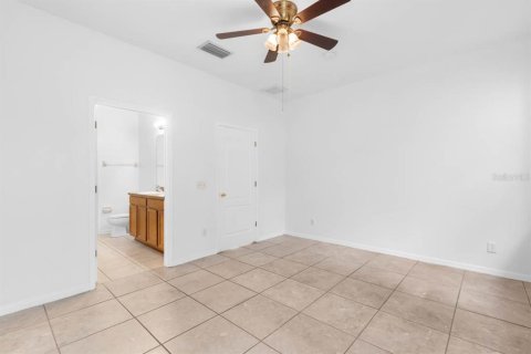 Villa ou maison à louer à Riverview, Floride: 4 chambres, 184.78 m2 № 2403726 - photo 17