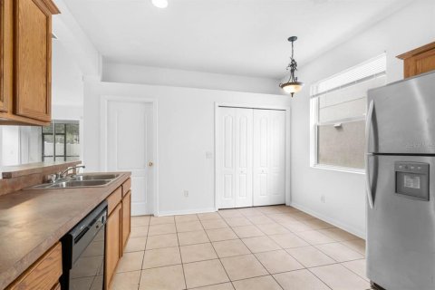 Villa ou maison à louer à Riverview, Floride: 4 chambres, 184.78 m2 № 2403726 - photo 13