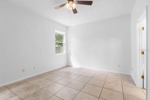 Villa ou maison à louer à Riverview, Floride: 4 chambres, 184.78 m2 № 2403726 - photo 15