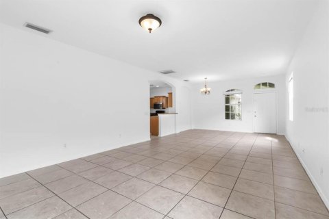 Villa ou maison à louer à Riverview, Floride: 4 chambres, 184.78 m2 № 2403726 - photo 7