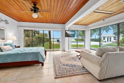 House in Ormond Beach, Florida 3 bedrooms, 340.67 sq.m. № 1521857 - photo 26