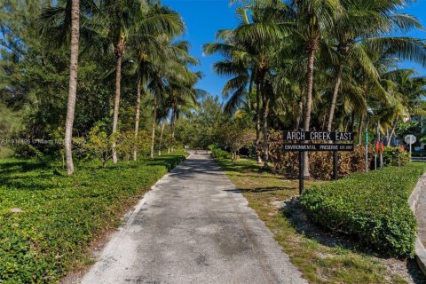 Condo in North Miami, Florida, 3 bedrooms  № 1974244 - photo 29