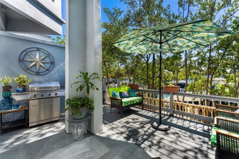 Condo in North Miami, Florida, 3 bedrooms  № 1974244 - photo 5