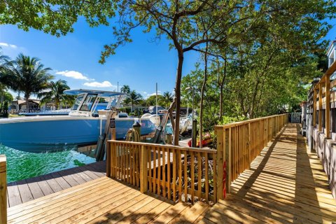 Condo in North Miami, Florida, 3 bedrooms  № 1974244 - photo 7