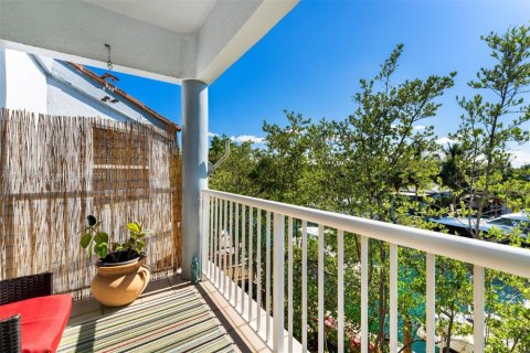 Condo in North Miami, Florida, 3 bedrooms  № 1974244 - photo 17