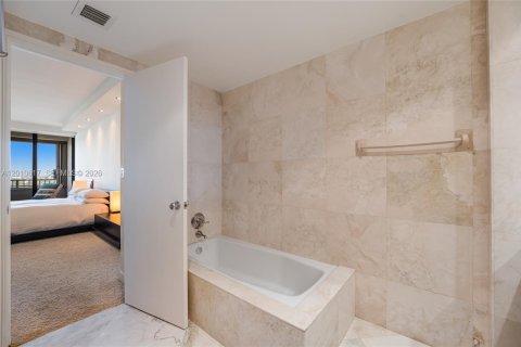 Купить кондоминиум в Майами, Флорида 2 спальни, 174.84м2, № 2091014 - фото 23