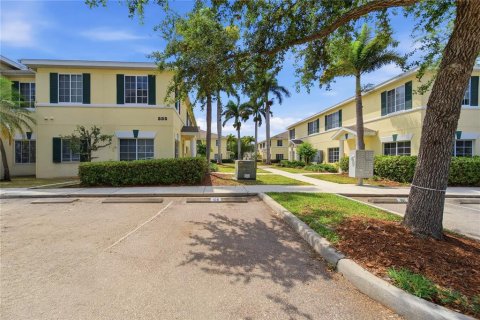 Condo à Bradenton, Floride, 3 chambres № 2109473