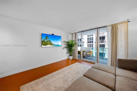 Condominio en venta en Miami Beach, Florida, 1 dormitorio, 77.76 m2 № 2000456 - foto 4
