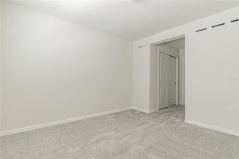 Townhouse in Davenport, Florida 3 bedrooms, 161.28 sq.m. № 2296405 - photo 14