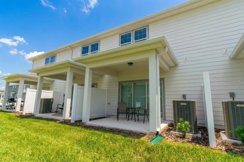 Townhouse in Davenport, Florida 3 bedrooms, 161.28 sq.m. № 2296405 - photo 20