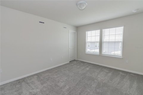 Townhouse in Davenport, Florida 3 bedrooms, 161.28 sq.m. № 2296405 - photo 15