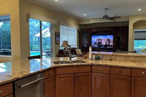 Villa ou maison à vendre à Bradenton, Floride: 3 chambres, 247.68 m2 № 1905036 - photo 12