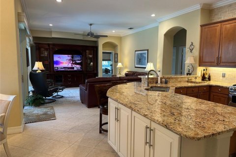 Villa ou maison à vendre à Bradenton, Floride: 3 chambres, 247.68 m2 № 1905036 - photo 13