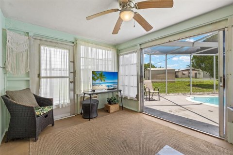 Casa en venta en Lehigh Acres, Florida, 2 dormitorios, 89.93 m2 № 1806889 - foto 19