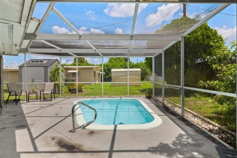 Casa en venta en Lehigh Acres, Florida, 2 dormitorios, 89.93 m2 № 1806889 - foto 24