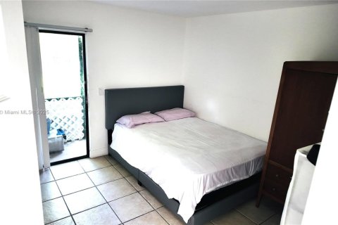 Condominio en alquiler en Coral Springs, Florida, 2 dormitorios, 74.32 m2 № 1952303 - foto 12