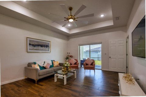 Commercial property in Lehigh Acres, Florida 9 bedrooms, 233.93 sq.m. № 2387482 - photo 18