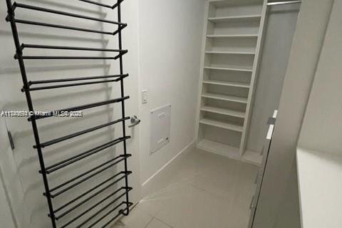 Condo in North Miami Beach, Florida, 2 bedrooms  № 1712142 - photo 20