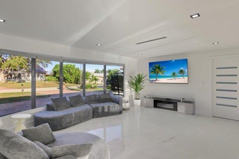 House in Punta Gorda, Florida 3 bedrooms № 2041059 - photo 4