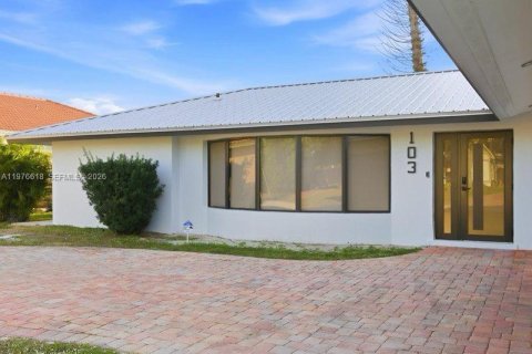 House in Punta Gorda, Florida 3 bedrooms № 2041059 - photo 2