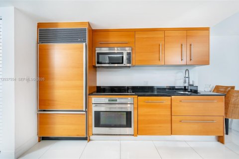 Купить кондоминиум в Майами, Флорида 55.56м2, № 2154424 - фото 16