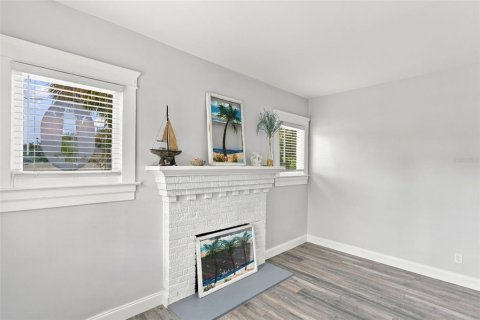 House in Arcadia, Florida 3 bedrooms, 136.94 sq.m. № 2408456 - photo 13
