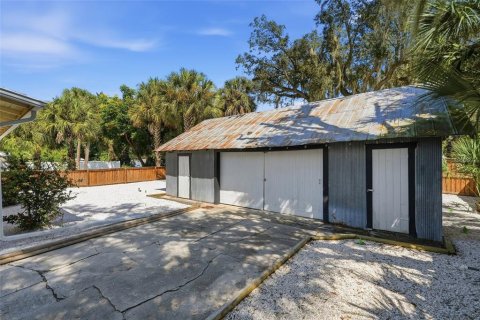 House in Arcadia, Florida 3 bedrooms, 136.94 sq.m. № 2408456 - photo 25