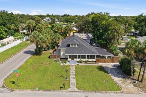 House in Arcadia, Florida 3 bedrooms, 136.94 sq.m. № 2408456 - photo 29