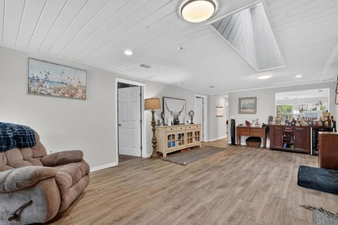Villa ou maison à vendre à Edgewater, Floride: 4 chambres, 177.44 m2 № 2148601 - photo 13