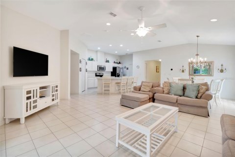 Casa en venta en Daytona Beach, Florida, 3 dormitorios, 159.23 m2 № 2386472 - foto 11