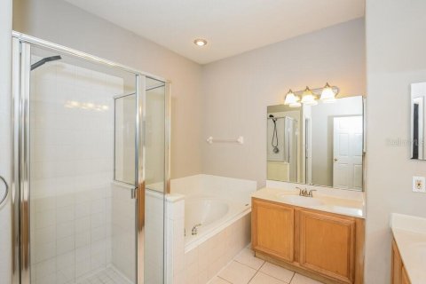 Casa en alquiler en Orlando, Florida, 4 dormitorios, 183.2 m2 № 1914520 - foto 10