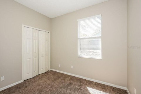 Casa en alquiler en Orlando, Florida, 4 dormitorios, 183.2 m2 № 1914520 - foto 12
