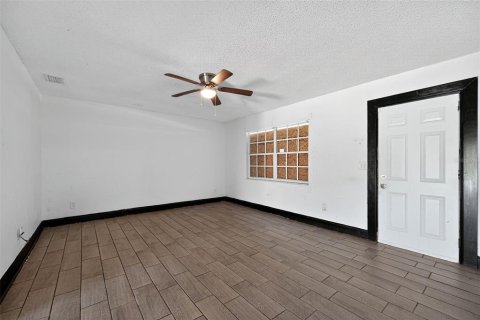 Casa en venta en Orlando, Florida, 3 dormitorios, 112.88 m2 № 1906163 - foto 9