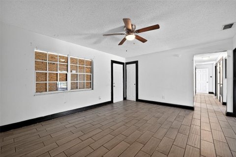 Casa en venta en Orlando, Florida, 3 dormitorios, 112.88 m2 № 1906163 - foto 10