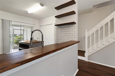 Touwnhouse à louer à Tampa, Floride: 2 chambres, 110 m2 № 2092189 - photo 15