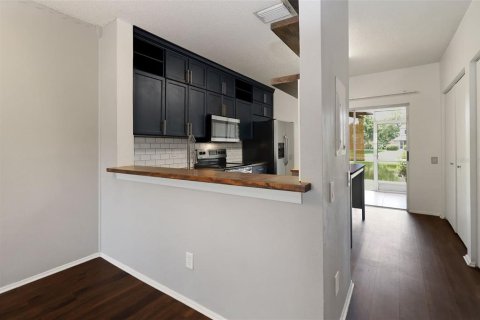 Touwnhouse à louer à Tampa, Floride: 2 chambres, 110 m2 № 2092189 - photo 10
