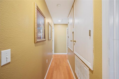 Casa en venta en Lakeland, Florida, 4 dormitorios, 282.24 m2 № 1904363 - foto 27