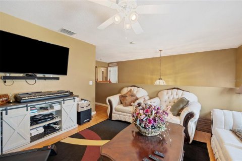 Casa en venta en Lakeland, Florida, 4 dormitorios, 282.24 m2 № 1904363 - foto 26
