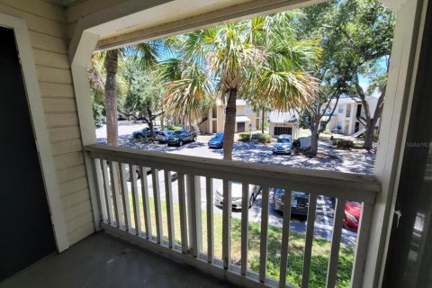 Condo in Orlando, Florida, 2 bedrooms  № 2197574 - photo 15
