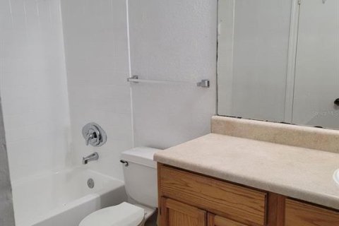 Condo in Orlando, Florida, 2 bedrooms  № 2197574 - photo 8