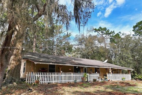 Casa en venta en Ocala, Florida, 3 dormitorios, 206.24 m2 № 1918669 - foto 1