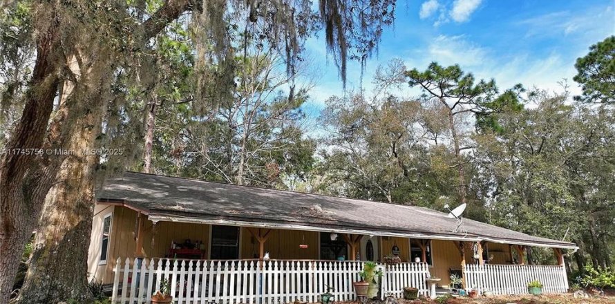 Casa en Ocala, Florida 3 dormitorios, 206.24 m2 № 1918669
