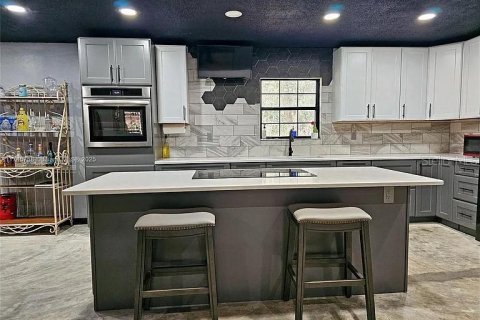 Casa en venta en Ocala, Florida, 3 dormitorios, 206.24 m2 № 1918669 - foto 5
