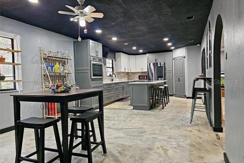 Casa en venta en Ocala, Florida, 3 dormitorios, 206.24 m2 № 1918669 - foto 8