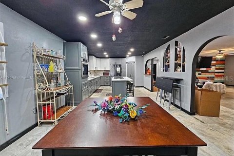 Casa en venta en Ocala, Florida, 3 dormitorios, 206.24 m2 № 1918669 - foto 7