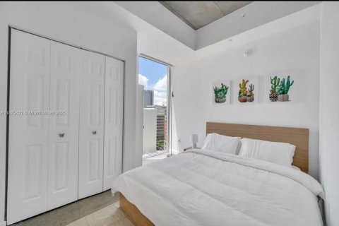 Condominio en alquiler en Miami, Florida, 2 dormitorios, 73.49 m2 № 1898090 - foto 8