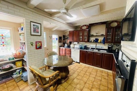Купить виллу или дом в Сарасота, Флорида 4 комнаты, 214.51м2, № 2105709 - фото 13