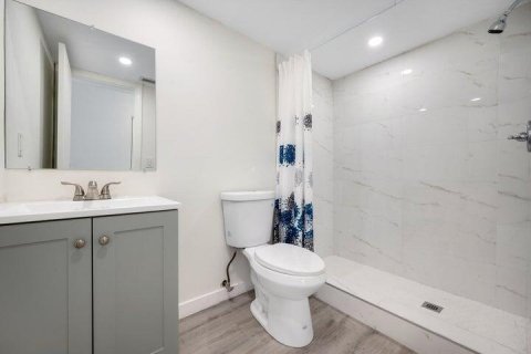 Condo in Lake Worth, Florida, 2 bedrooms  № 2261231 - photo 15