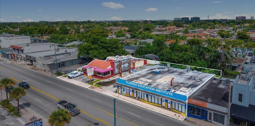 Коммерческая недвижимость в Майами, Флорида № 1942012