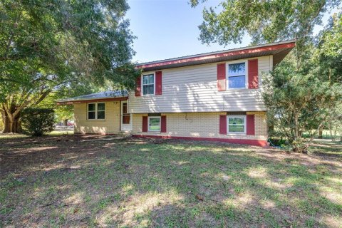 House in Avon Park, Florida 4 bedrooms, 197.32 sq.m. № 2427080 - photo 6